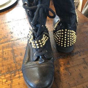 Steve Madden size 9 1/2 boots